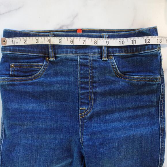 Spanx Jeans Womens XS Blue Dark Wash Bootcut Pull On Stretch Shaping Denim - Picture 4 of 8